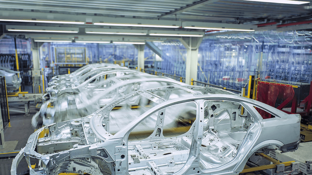 UAW strike and Unifor bargaining: Impact on Canada’s auto sector